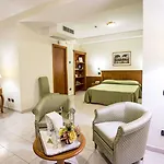 فندق Grand Victoria بانيارا كالابرا