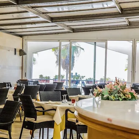 Grand Victoria Hotel