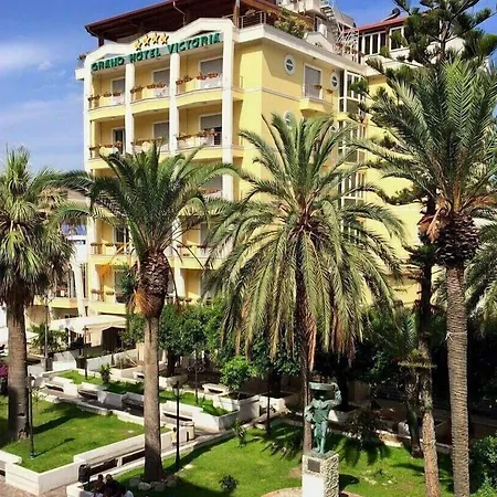 Grand Victoria Hotel
