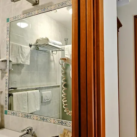 Grand Victoria Hotel