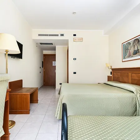 Grand Victoria Hotel