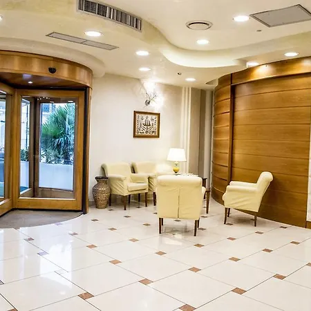 Grand Victoria מלון 4*