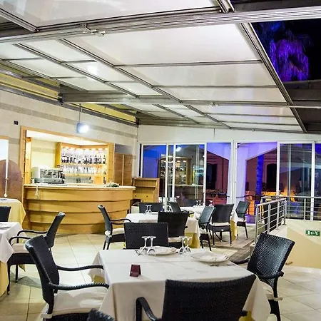 Grand Victoria Hotel 4*