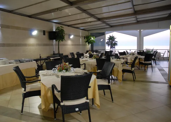 Grand Victoria Hotel