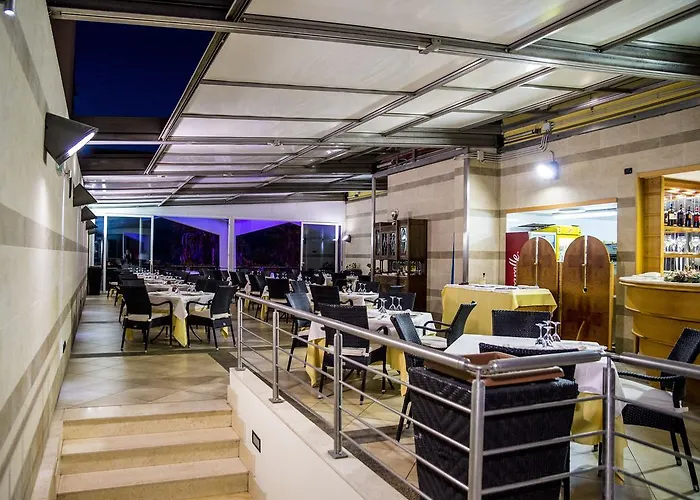 Grand Victoria Hotel 4*