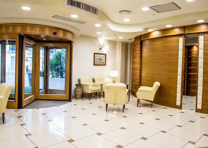 Grand Victoria Hotel 4*