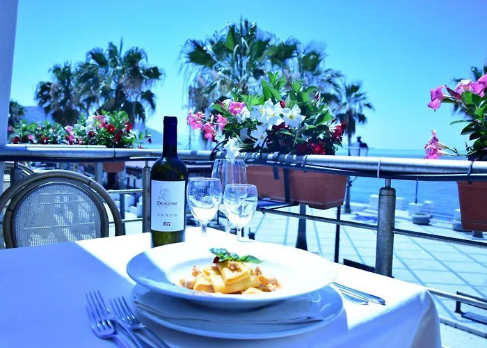 维多利亚大酒店